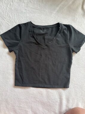 PacSun Black V-Neck Crop Tee